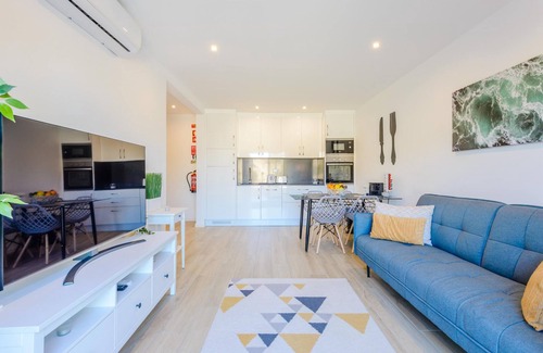 Vale de Centianes Apartment | The Little Paradise With Sea Views