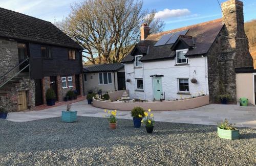 Glasbury Cabin | The Living Energy Holidays