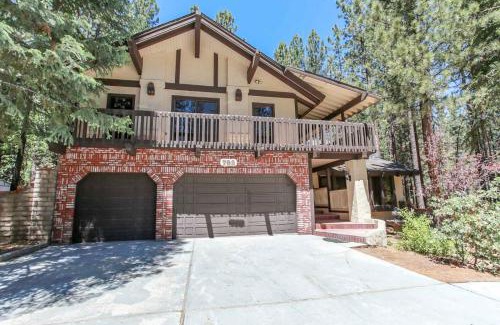 Summit Estates Cabin | The Lodge at Snow Summit Home