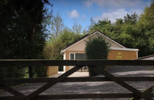 Keynsham House | The Lodge at The Elms