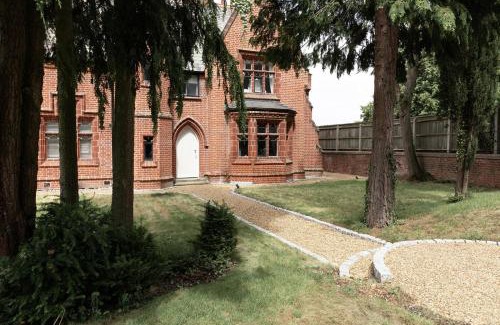 Foxley House | The lodge