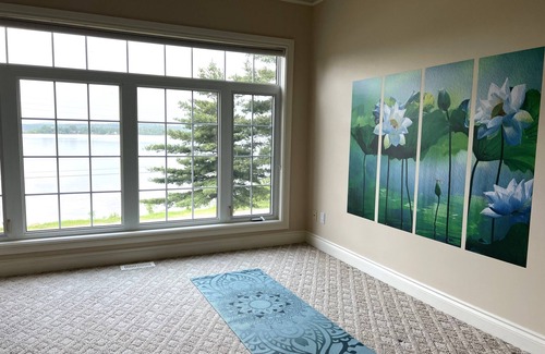 Calabogie House | The Lotus – Home with the best view of Calabogie Lake
