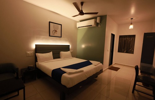 Srikalahasti Hotel | THE LOTUS PARK