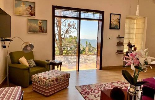 Lansdowne Apartment | The Luxe Life apartment, The Umri Lansdowne