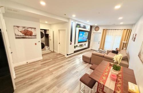 Paterson Apartment | The Luxury Suite - 1BR with Gym & Office