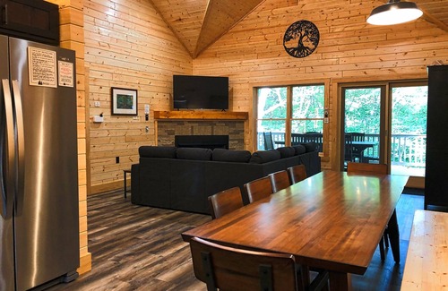 Logan Cabin | The Lyric - Hot tub, fire pit, game room & private playground