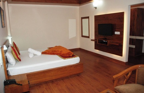 Kasauli Bed & Breakfast | The Majestic Cedar