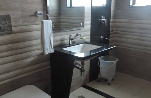 Kasauli Bed & Breakfast | The Majestic Cedar