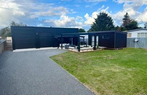 Mangakino House | The Mango Shed