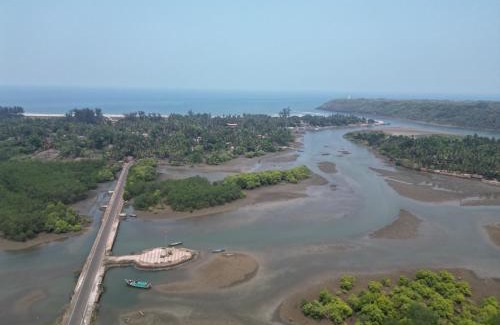 Devgad Hotel | The Mangrove