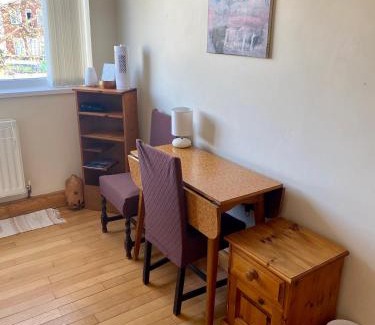 Chorlton-cum-Hardy House | The Mansion Room