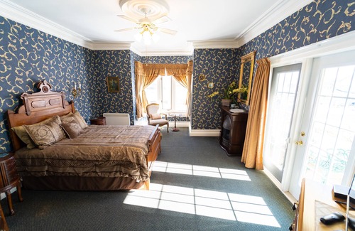 Parrsboro Bed & Breakfast | The Maple Inn B&B