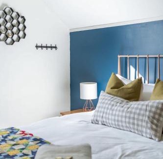 Picton House | The Marigold PEC Family Farmhouse country escape