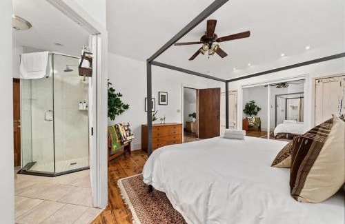 Picton House | The Marigold PEC Family Farmhouse country escape