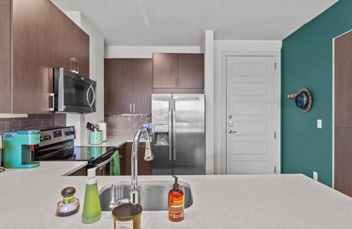 West End Apartment | The McConaughey Flat ATX 1BR/1BA