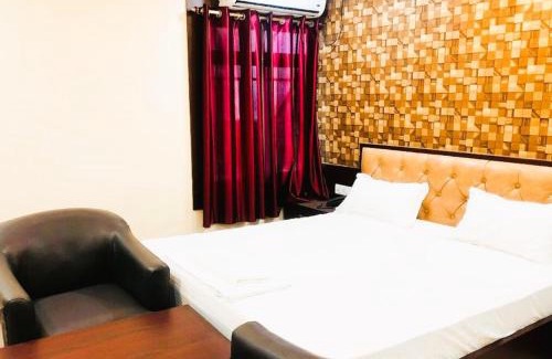 Siwan Hotel | The Metropol Hotel Siwan Full AC OR NON AC ROOM