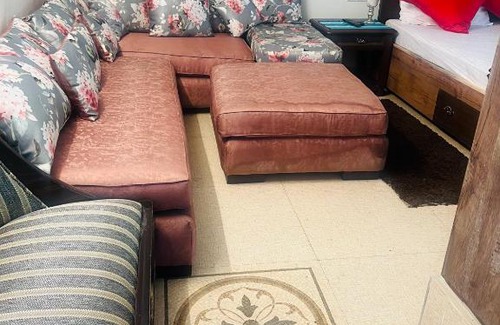 Jeolikote Bed & Breakfast | The Mud house cafe/cottage