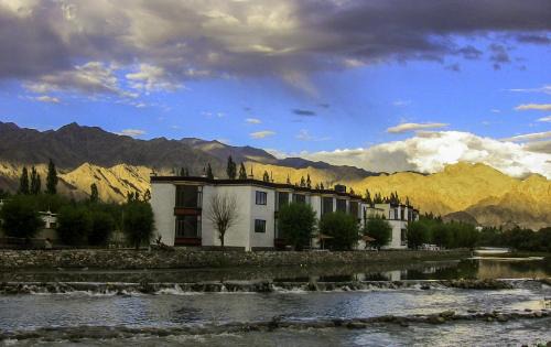Leh Hotel | The Nature Residency - A Riverside Resort in Leh