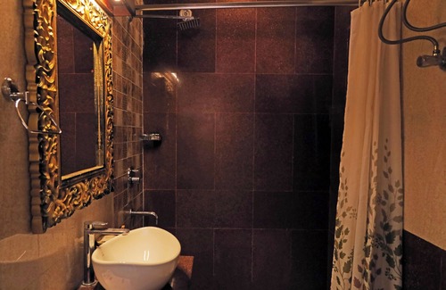 Rishikesh Hotel | The Neeraj Ganga Heritage Palace