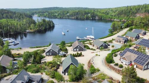 Upper Blandford House | The Nest at Deep Cove