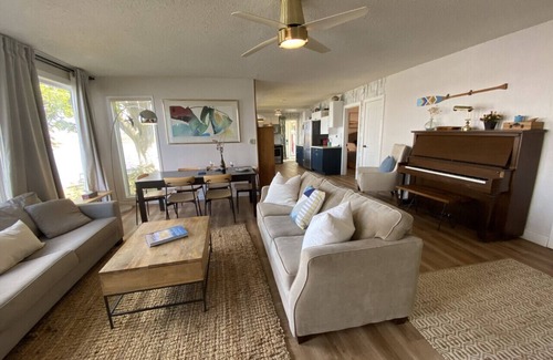 Consecon Cottage | The Nest - Cozy Waterfront on Huycks Bay, PEC