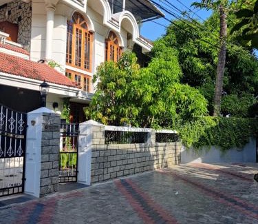 Kaloor House | The Nook Home