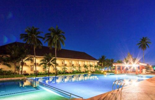 Pak Nam Hotel | The Nouveau Chumphon Beach Resort And Golf