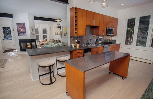 Downtown House | The Observatory by Cuvee | A Charming Aspen Victorian, heart of Aspen