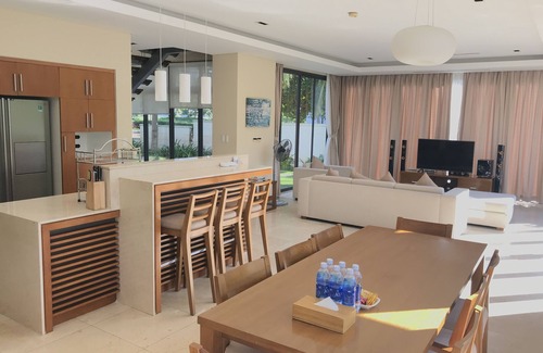 Ngu Hanh Son Villa | The Ocean Villas,4BRs public&privitePool