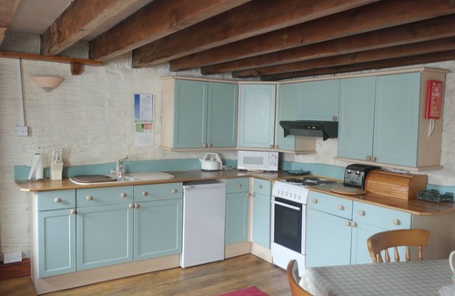 Rhoose Bed & Breakfast | The Old Barn