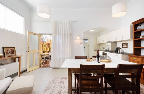 Fitzroy North Apartment | The Old Cake Shop - Fitzroy North