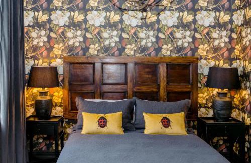 Oamaru Apartment | The Old Confectionery