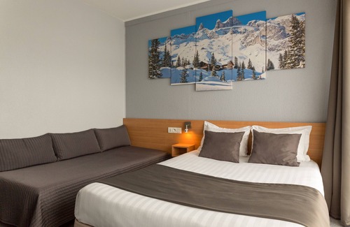 Le Pont-de-Claix Hotel | The Originals City, Hôtel Villancourt