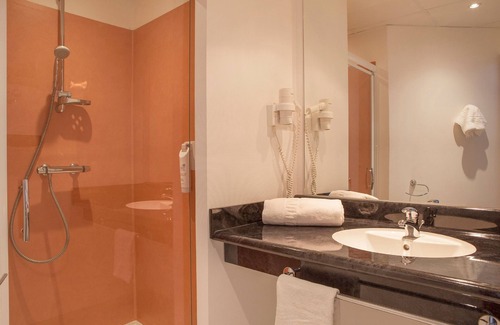 Bressuire Hotel | The Originals City, Plume Hôtel