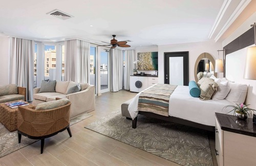 Mid Beach Hotel | The Palms Hotel & Spa