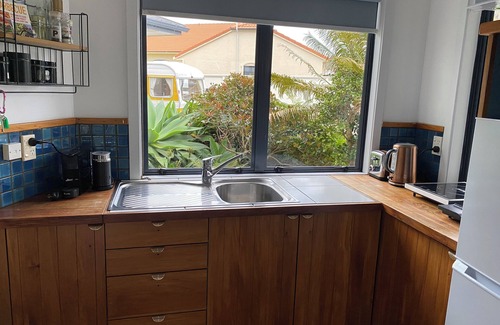 One Tree Point House | The Palms on Bermuda:nA tropical Oasis 100m to the Harbour’s edge.