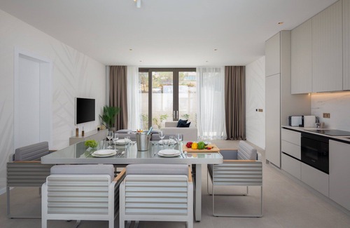 Tkon Villa | The Palms Resort - Villa Dream VI