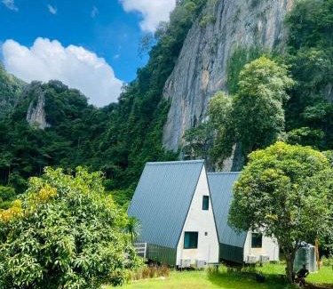 Lan Sak House | The Pano Hup pa tat