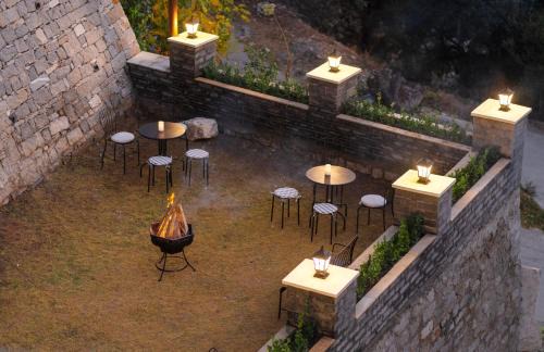 Vashist Bed & Breakfast | The Panorama Retreat, Manali