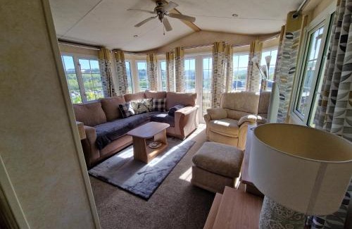 Aberystwyth House | The Panorama View Luxury Retreat in Aberystwyth