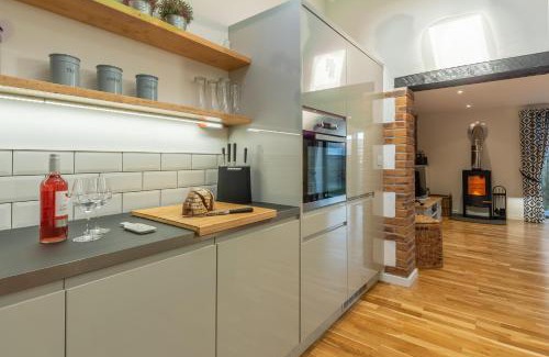 St. Agnes House | The Parlour