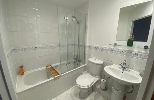 Winchester Apartment | The Penthouse, Winchester