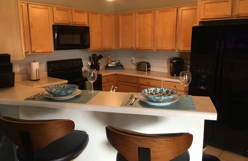 Western Skies Estates House | The Perfect Getaway - Golf Course Home With Pool, Grill and Back Yard Dining