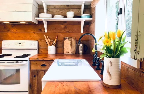 Salt Spring Island House | The Perfectly Peaceful Wildflower house & Daisy the Travelux Trailer