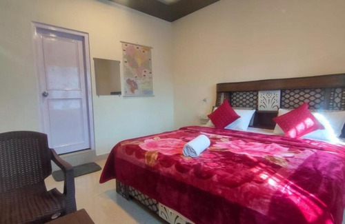 Dalhousie House | The Pinelamp Homestay Lachori