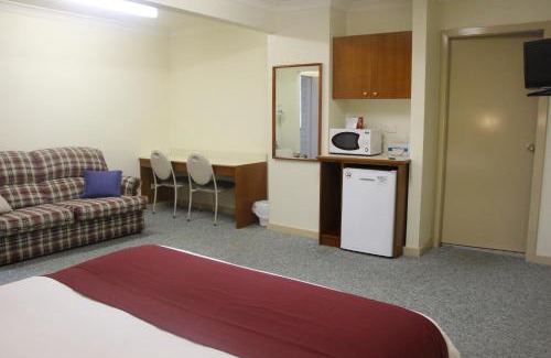 Faulconbridge Hotel | The Pioneer Way Motel