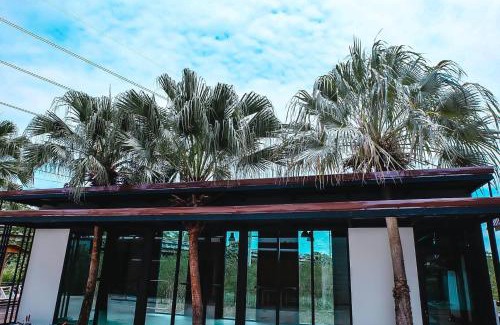 Bang Nam Prieo Hotel | The powerin resort
