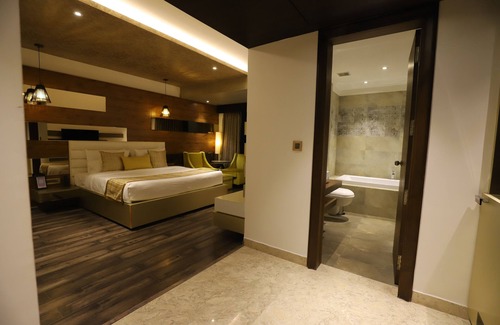 Kanpur Hotel | The Pristine Hotel Kanpur