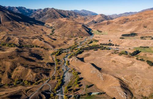 Marlborough Cabin | The Quarters at Middlehurst Station