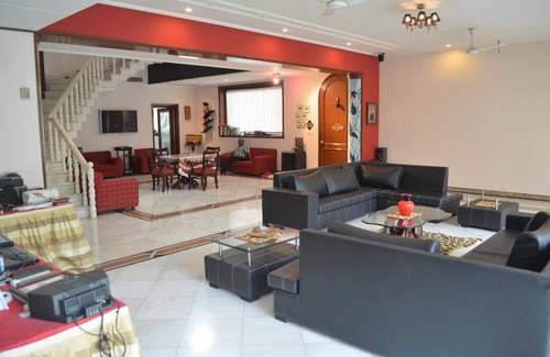 Mathura Hotel | The Radha Ashok